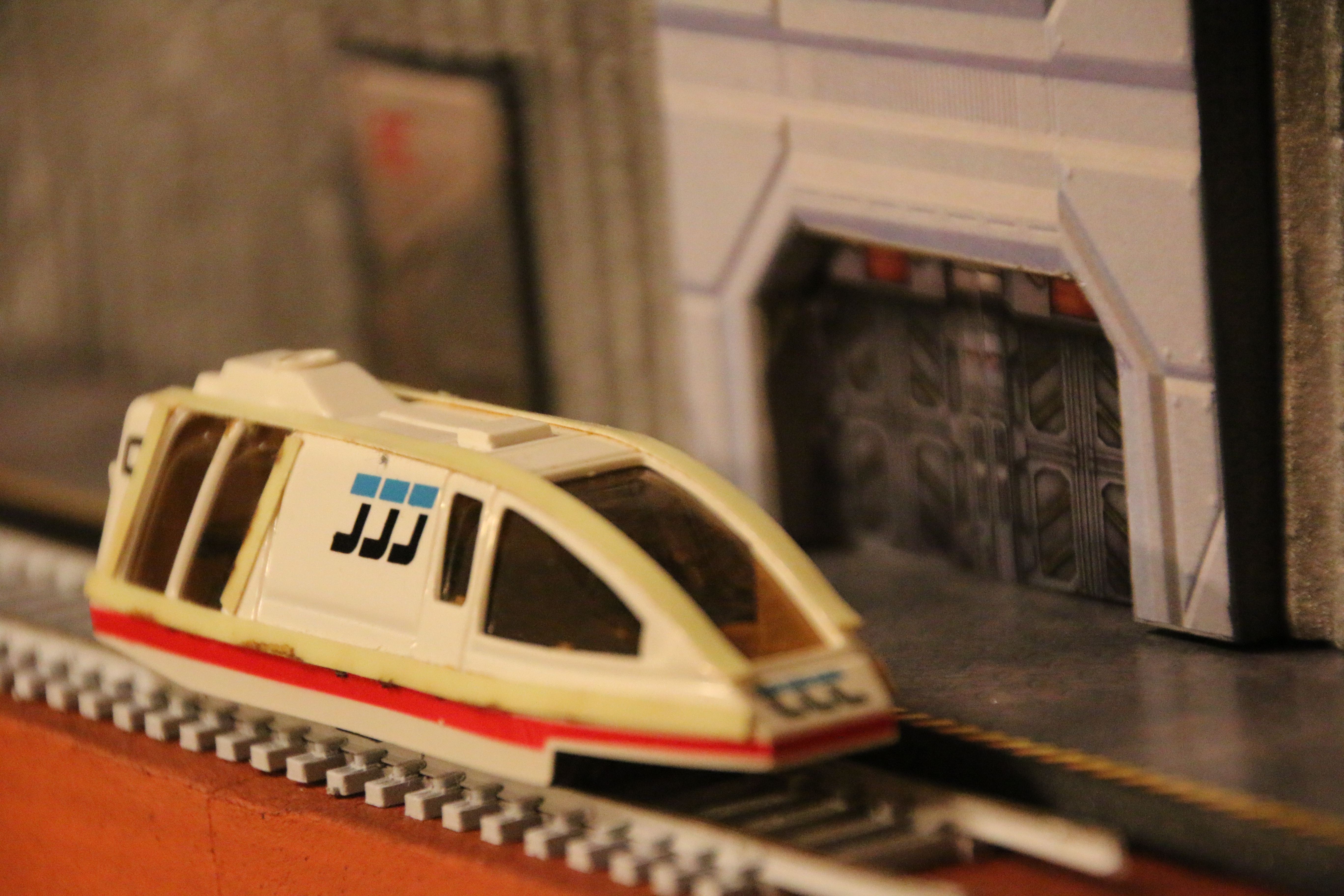 Minex of Xenon science fiction Turbo Train model railroad